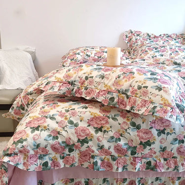 Charming Floral Pattern Cotton Bedding Set with Ruffles